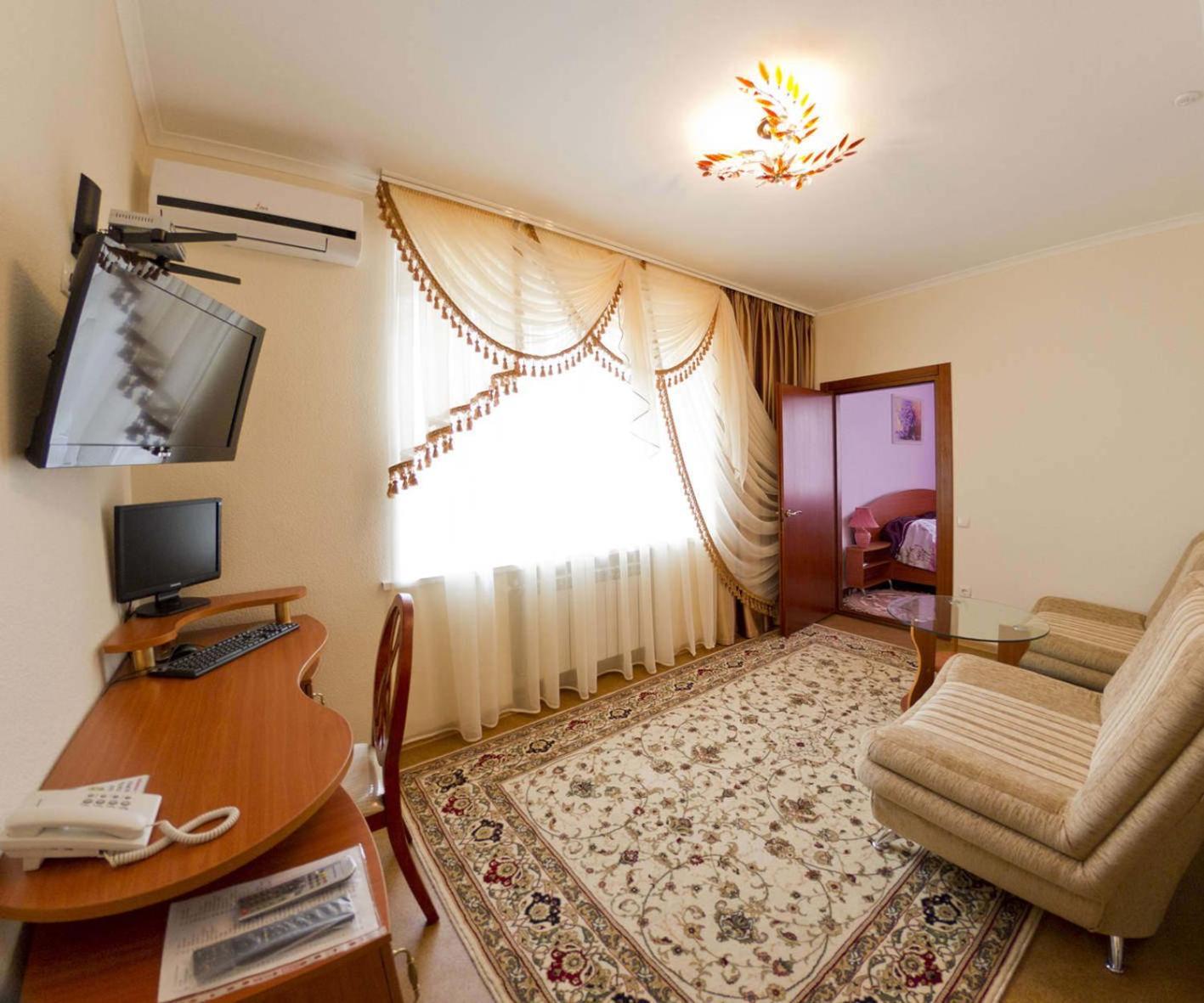 Zaporizhia Kristina Hotel מראה חיצוני תמונה